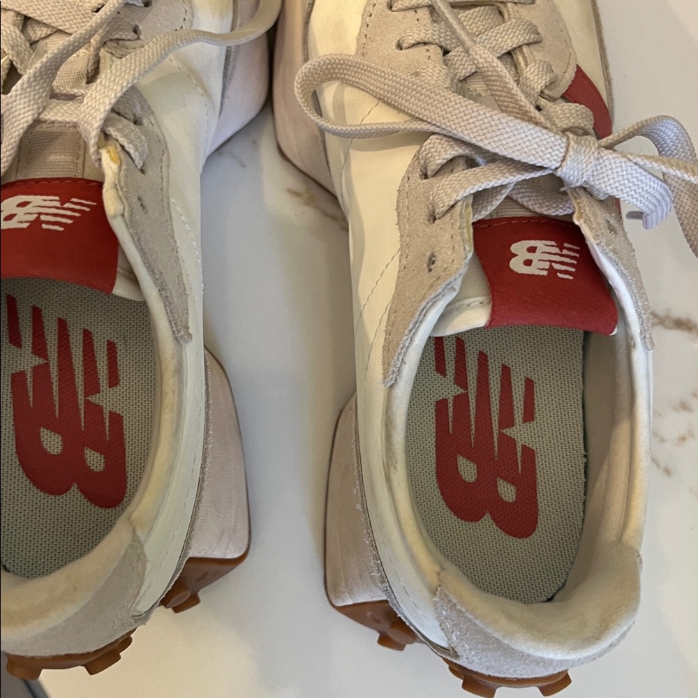 New balance women size 6 sneakers - Picture 5 of 6